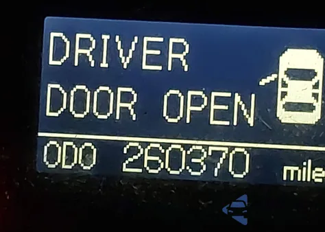 2007 Toyota Camry Xle z USA, uszkodzony, nr VIN 4T1BE46K47U030126